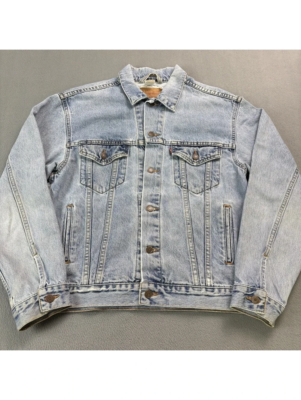 Vintage 90s Levi’s Type 3 Denim Jean Trucker Jacket Size Medium Distressed 70507